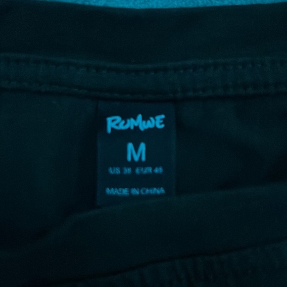 SHOW SOME LOVE Short Sleeve Tee - Picture 3 of 4